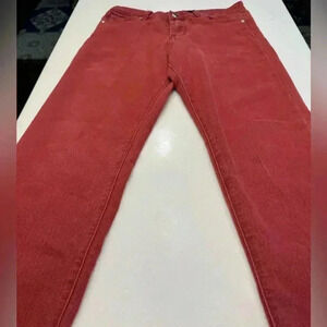 Victoria women’s jeans washed red straight leg medium rise size 8